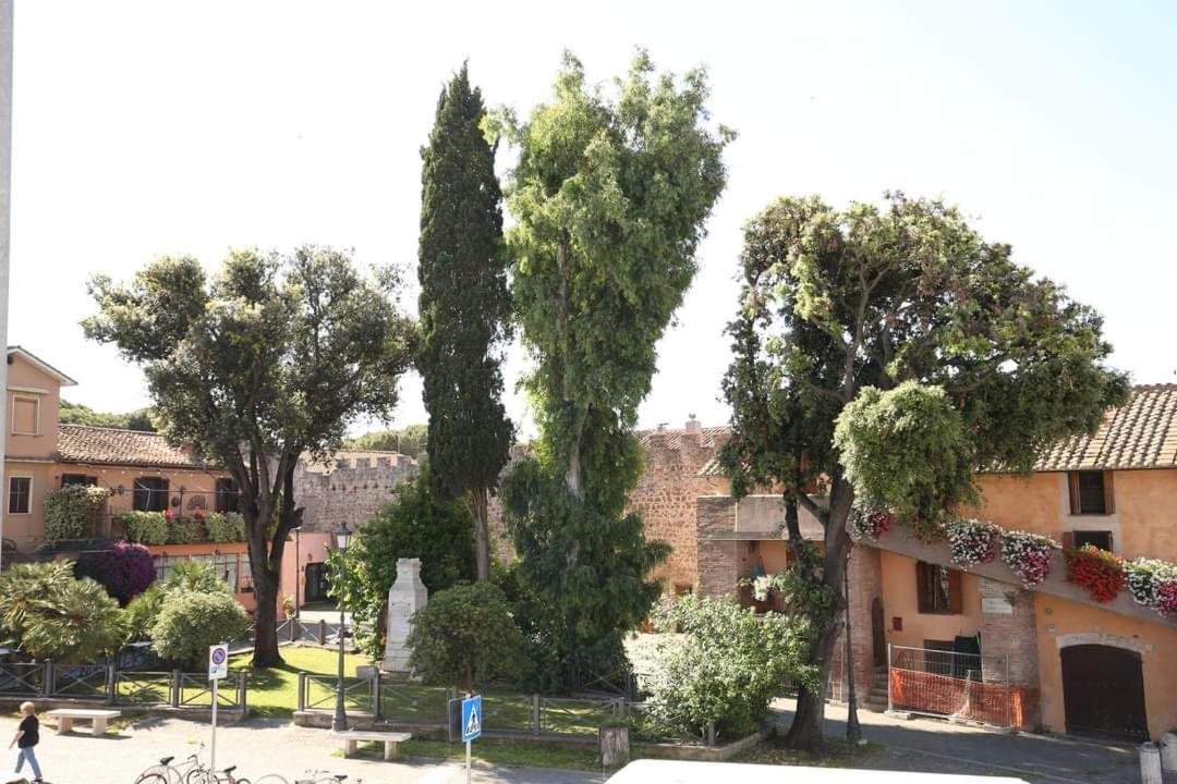 Airport Fco, - Livio's Apartment Ostia Antica